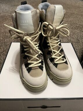 Guess Two-Tone Lace-Up Combat Boots in Beige and Black